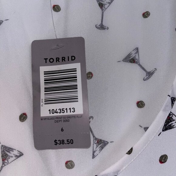 Torrid Size 6 Martini Print Flutter Sleeve Blouse - Picture 6 of 7